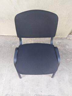 3 stolice za ukupnu cijenu 25 eur