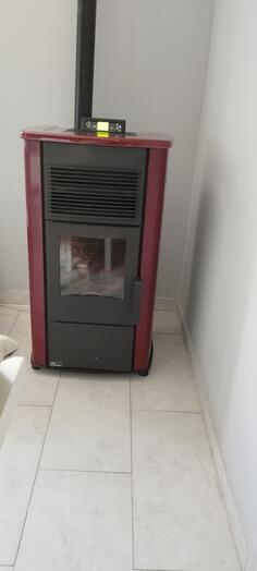 Prodajem peć na pelet