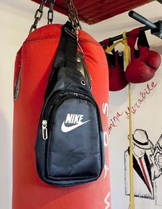 Nike muska torbica 