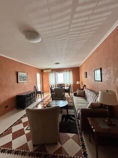 Dvosoban stan 81m2 - Bar - Centar grada