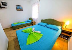 Porodična kuća 200m2 - Ulcinj - Velika Plaža