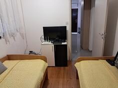 Garsonjera 30m2 - Podgorica - Konik ulica brace ribara