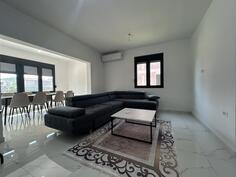 Porodična kuća 170m2 - Bar - Tomba