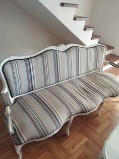 Prodajem starinski namjestaj sto, 4 fotelje, kanape (trosjed) i dva stocica