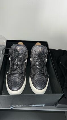 Giuseppe Zanotti 