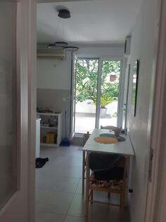 Dvosoban stan 60m2 - Budva - Slovenska plaža