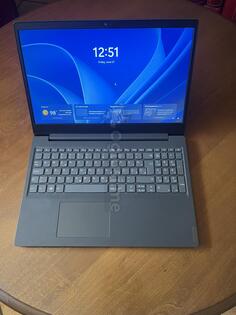 Lenovo IdeaPad - 14" Intel i5 8GB GB
