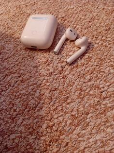 Prodajem original air pods bez kutije i kabla 