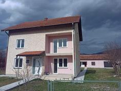 Porodična kuća 200m2 - Vrnjačka Banja - Ruđinci