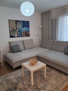 Dvosoban stan 70m2 - Bar - Centar grada