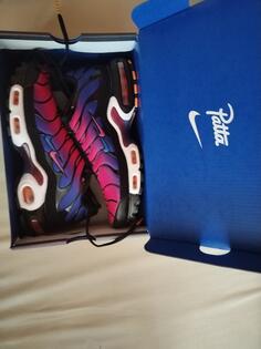 ORIGINAL Nike Tn Barcelona patike nove ne nosene broj 40 svetle u mraku 