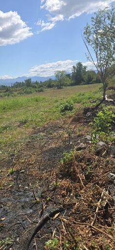 Poljoprivredno zemljište 2200m2 - Podgorica - Zeta