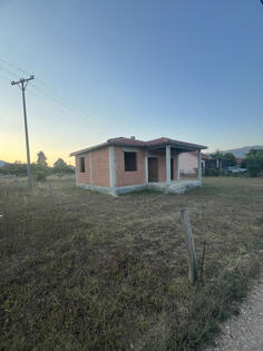 Porodična kuća 80m2 - Danilovgrad - Novo Selo