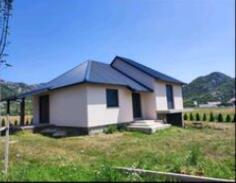 Porodična kuća 100m2 - Nikšić - Grahovo