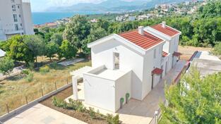 Vila 200m2 - Bar - Kunje
