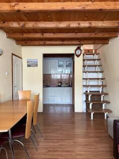 Dvoiposoban stan 70m2 - Bar - Centar grada