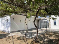 Porodična kuća 128m2 - Bar - Sutomore