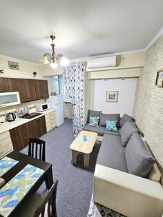 Jednosoban stan 38m2 - Bar - Centar grada