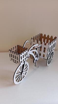 Dekorativni bicikl za cvijeće