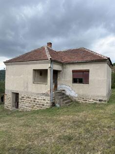 Porodična kuća 120m2 - Lučani - Viča