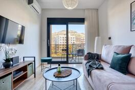 Garsonjera 40m2 - Bar - Centar grada