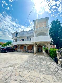Trosoban stan 50m2 - Tivat - Dumidran