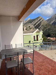 Dvosoban stan 52m2 - Bar - Stari Bar