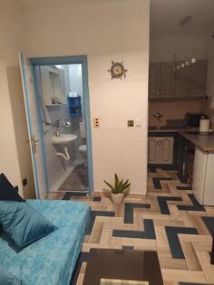 Vikendica 30m2 - Tivat - Opatovo