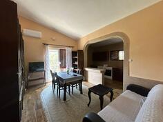 Dvosoban stan 90m2 - Bar - Bjeliši