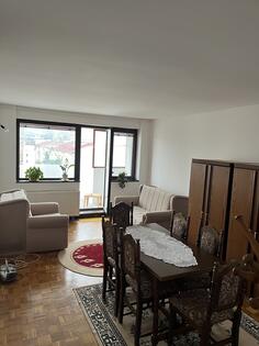 Dvosoban stan 60m2 - Petrovac na Mlavi - Petrovac na Mlavi (uži dio)