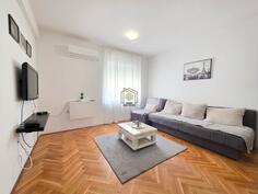 Garsonjera 28m2 - Podgorica - Blok 9