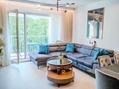Dvosoban stan 63m2 - Tivat - > Okolina grada