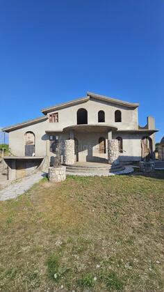 Porodična kuća 296m2 - Nikšić - Nikšić (uži dio)