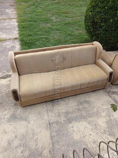 Poklanjam dva kreveta