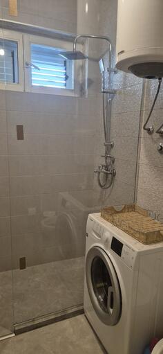 Garsonjera 30m2 - Podgorica - Blok 9