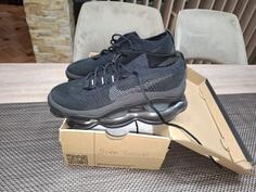 Prodajem nove Nike Air max scorpion FK