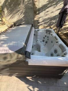 Prodajem nekoristen hidromasazni bazen