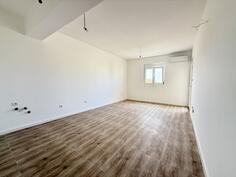 Jednosoban stan 47m2 - Bar - Šušanj