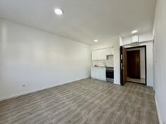 Garsonjera 30m2 - Bar - Šušanj