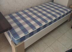 Prodajem 6 istih kreveta sa dusekom