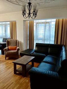 Dvosoban stan 75m2 - Bar - Centar grada