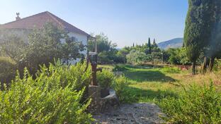 Porodična kuća 110m2 - Herceg Novi - Mojdež