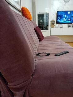 Prodajem trosjed i 2 fotelje dobro očuvani