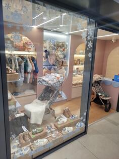 Potrebna prodavacica u butiku od 10kvadrata premijum djecijeg asortimana