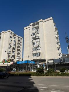 Dvosoban stan 72m2 - Bar - Centar grada
