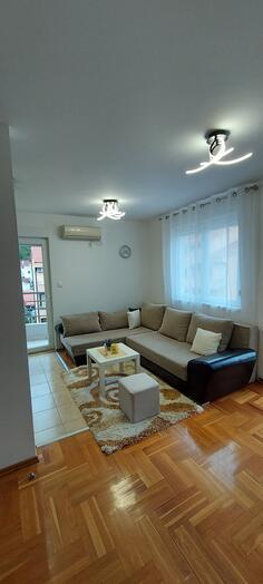 Dvosoban stan 61m2 - Budva - Lazi