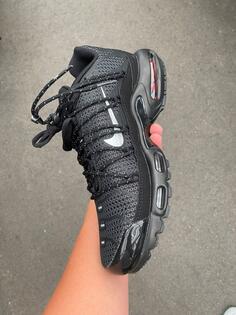 NIKE AIR MAX PLUS UNTILITY 