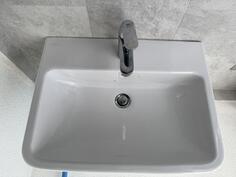 Prodajem lavabo sa česmom