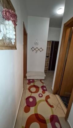 Jednosoban stan 45m2 - Podgorica - Stari Aerodrom