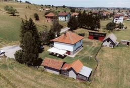Porodična kuća 160m2 - Sjenica - Sjenica (uži dio)